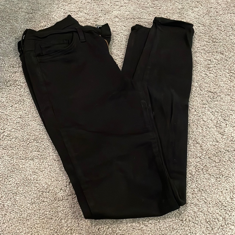 ✨ black skinny’s!